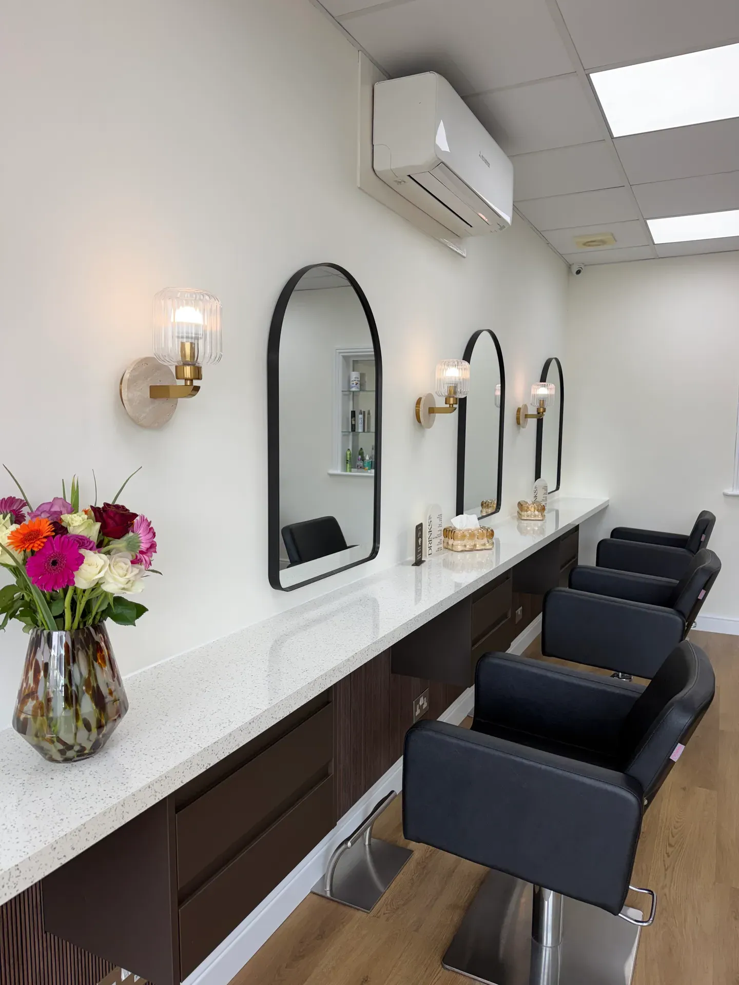 Styling chair in Wickford – photo 3