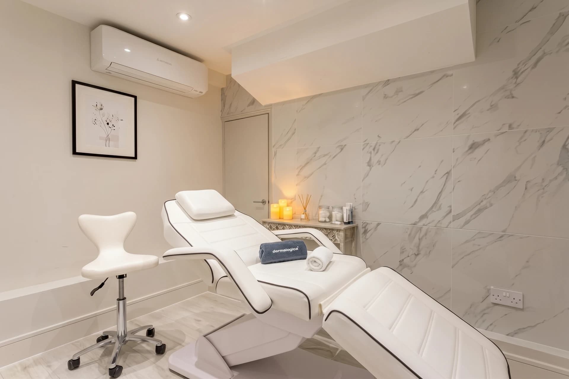 Treatment room to rent in Richmond upon Thames – Beauty by Amanda Huynh
